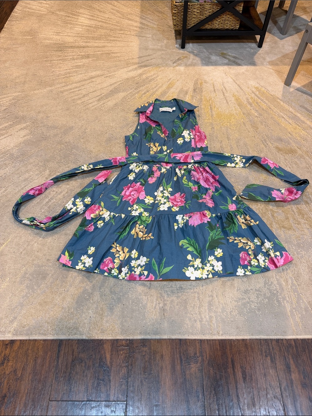 Vineyard Vines Kentucky Derby Floral dress. sleeveless collard mini dress size 0